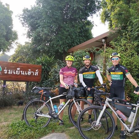 Отель Romyen House Ban Nong Nam Khan Экстерьер фото