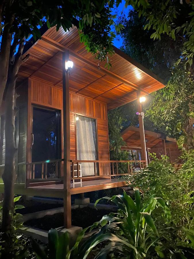 Отель Romyen House Ban Nong Nam Khan Экстерьер фото