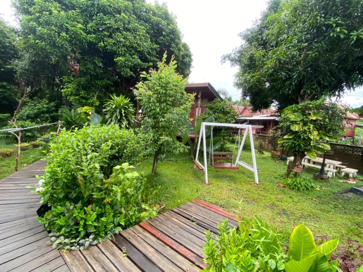 Отель Romyen House Ban Nong Nam Khan Экстерьер фото