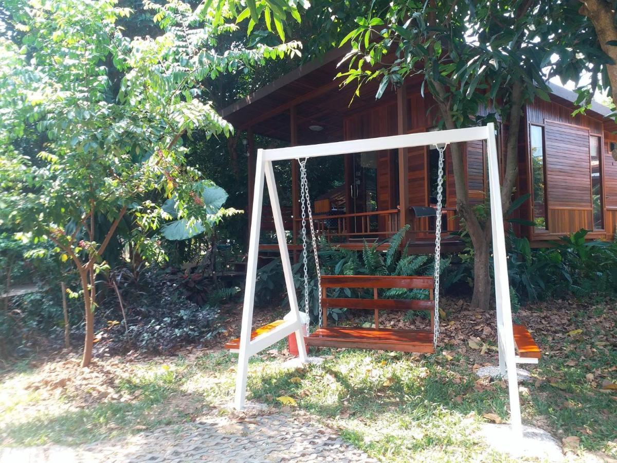 Отель Romyen House Ban Nong Nam Khan Экстерьер фото