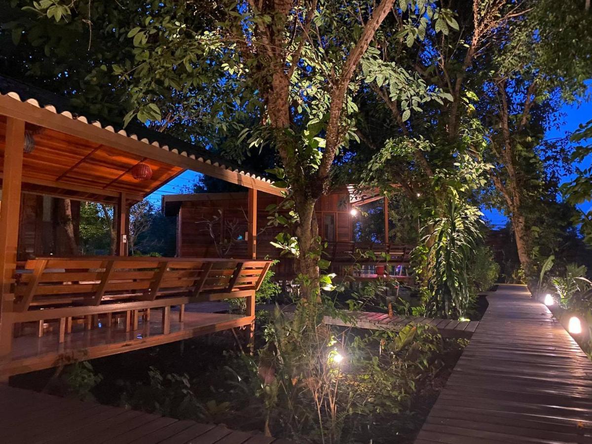 Отель Romyen House Ban Nong Nam Khan Экстерьер фото