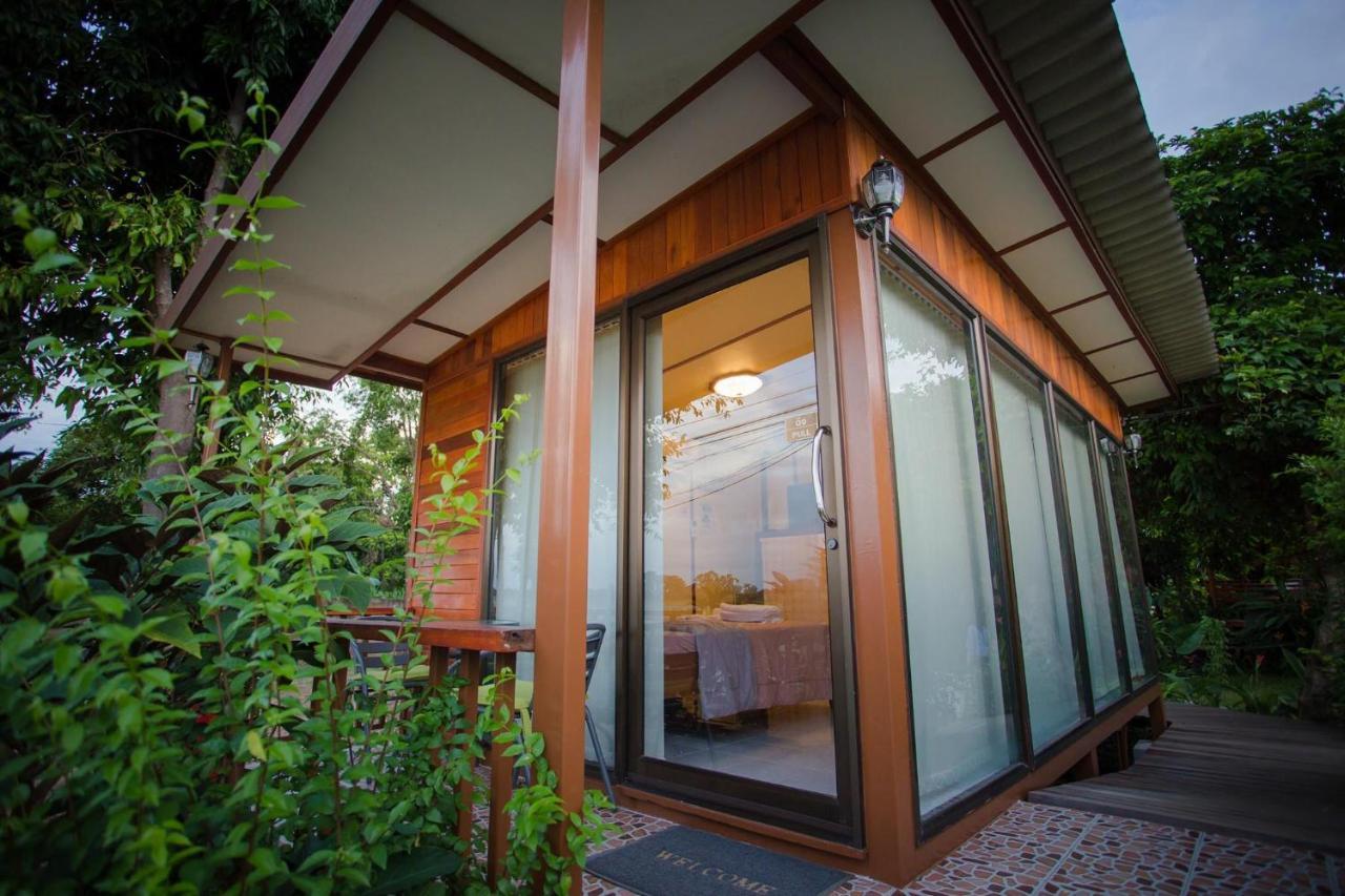 Отель Romyen House Ban Nong Nam Khan Экстерьер фото