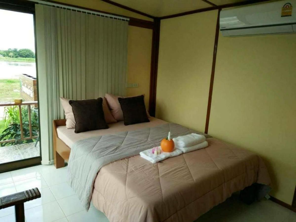 Отель Romyen House Ban Nong Nam Khan Экстерьер фото