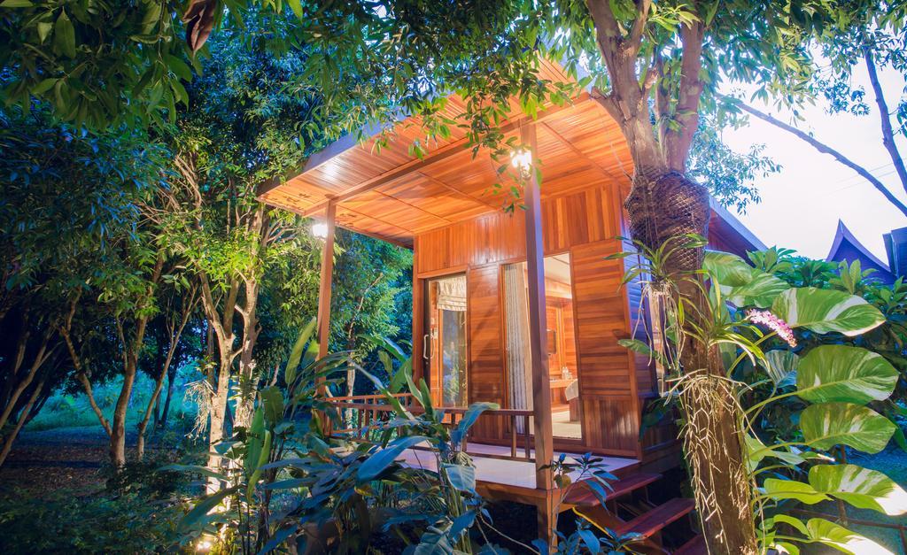 Отель Romyen House Ban Nong Nam Khan Экстерьер фото